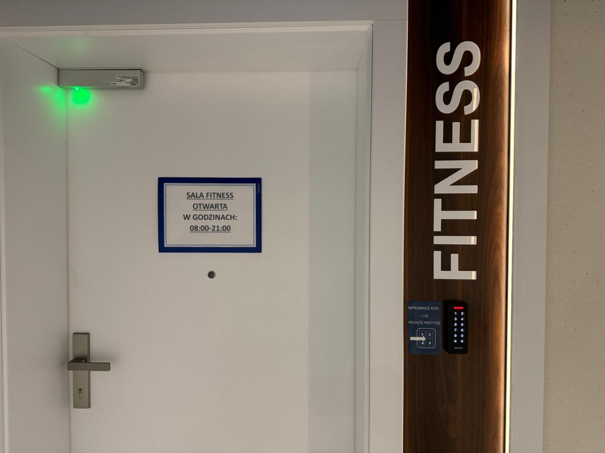 4summer White Blue Sauna & Fitness & Parking 100 Metrow Do Pieknej Szerokiej Piaszczystej Plazy, Wspanialy Widok Z Duzego Tarasu! 100 Meter Zu Einem Schoenen Breiten Sandstrand, Herrliche Aussicht Von Einer Grossen Terrasse! Kołobrzeg